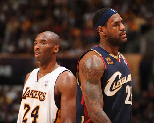 赵睿首秀半场3中3贡献8分2助，周琦3中3拿6分3帽（赵睿首秀半场3投全中拿下8分2助攻，周琦同样3投全中贡献6分3盖帽）