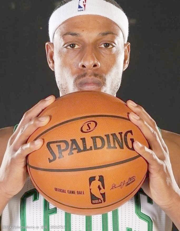 2025中足联颁奖会：泰山外援卡扎伊什维利获中超最佳球员（2025中足联颁奖典礼：泰山外援卡扎伊什维利荣膺中超最佳球员）