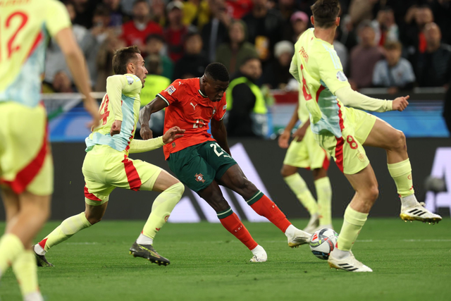 76人更新伤病报告：马克西对阵步行者降级为出战成疑（76人伤情更新：马克西对阵步行者状态降为出战成疑）