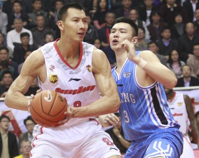 英超主帅下课赔率更新，斯洛特居首法尔克次席（英超主帅下课赔率最新榜：斯洛特领跑，法尔克第二）