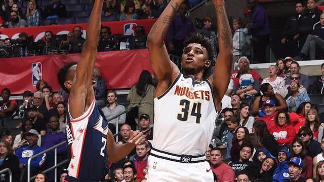 记者：41岁蒂亚戈·席尔瓦12月告别巴甲，正考虑重返欧洲（记者：41岁蒂亚戈·席尔瓦将于12月告别巴甲，正酝酿重返欧洲赛场）