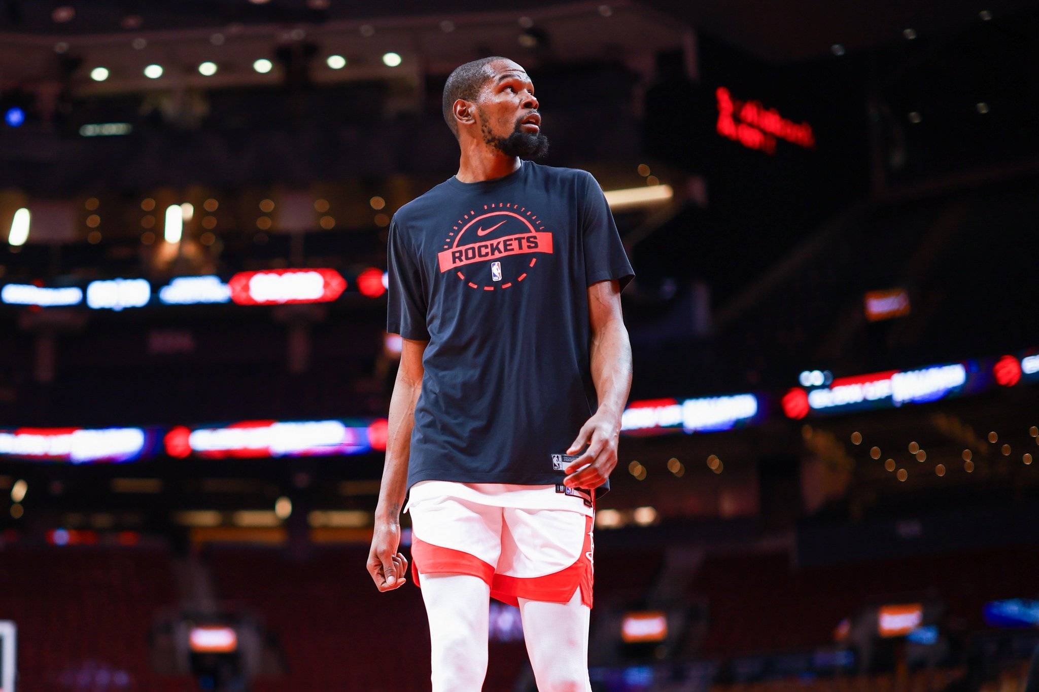 邮报：国际足联考虑强制设定比赛72小时间隔以保障球员健康（邮报：国际足联拟强制将比赛间隔设为至少72小时以维护球员健康）