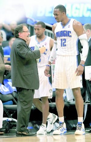 火箭到底怎么了？连续耻辱输给弱旅 乌度卡：队员防守慢半拍（火箭到底出了什么问题？连续不敌弱旅，乌度卡批队员防守慢半拍）